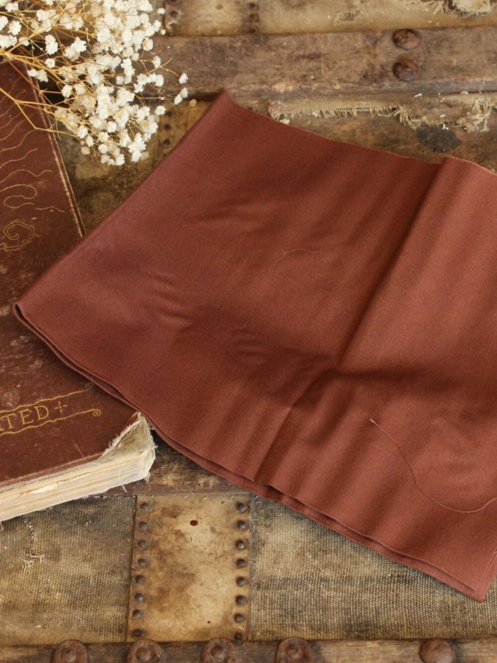 Vintage Fabric Fat Quarter, Brown Cotton Quilt Fabric Scrap, 18x22" - Picture 3 of 10